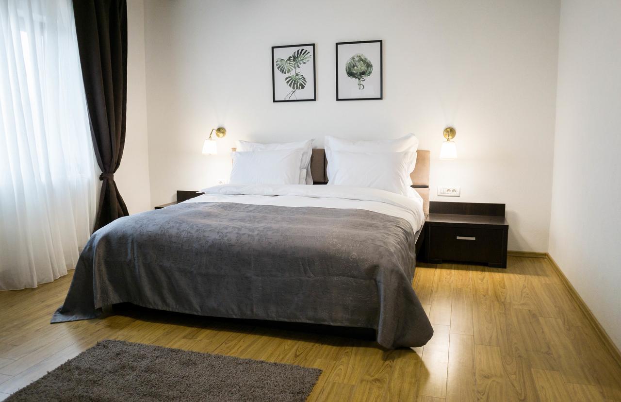 Nest Hotel Drobeta Turnu Severin Luaran gambar