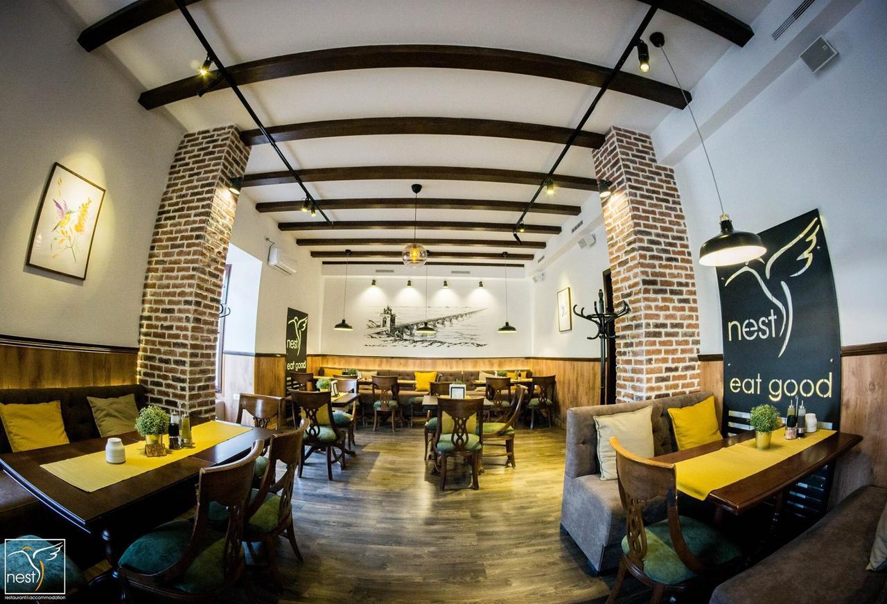 Nest Hotel Drobeta Turnu Severin Luaran gambar