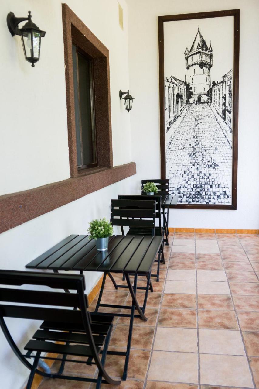 Nest Hotel Drobeta Turnu Severin Luaran gambar